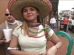 Chica blanca, abuela ...